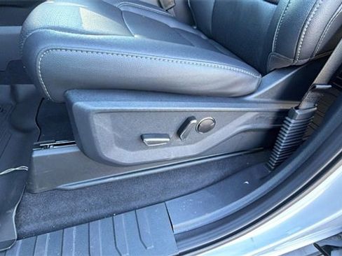 New 2025 Ford F150 Lariat w/ Equipment Group 502A High image 24