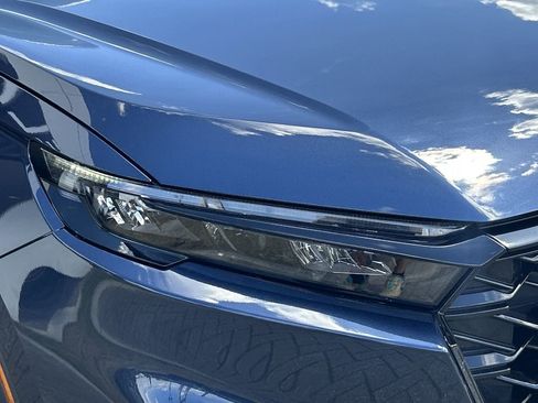 Used 2025 Honda CR-V Sport Touring image 8