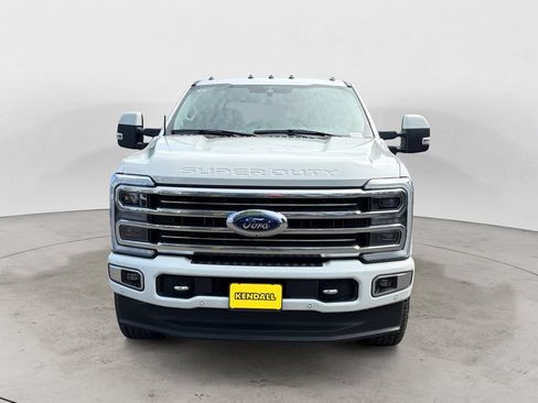 Used 2023 Ford F350 Limited AWD/4WD image 2