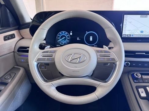 Used 2024 Hyundai Palisade Limited AWD/4WD image 15