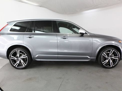 Used 2016 Volvo XC90 T6 R-Design w/ Protection Package Plus AWD/4WD image 5