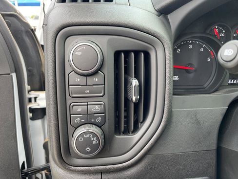 Used 2025 Chevrolet Silverado 2500 Custom w/ Custom Value Package AWD/4WD image 14