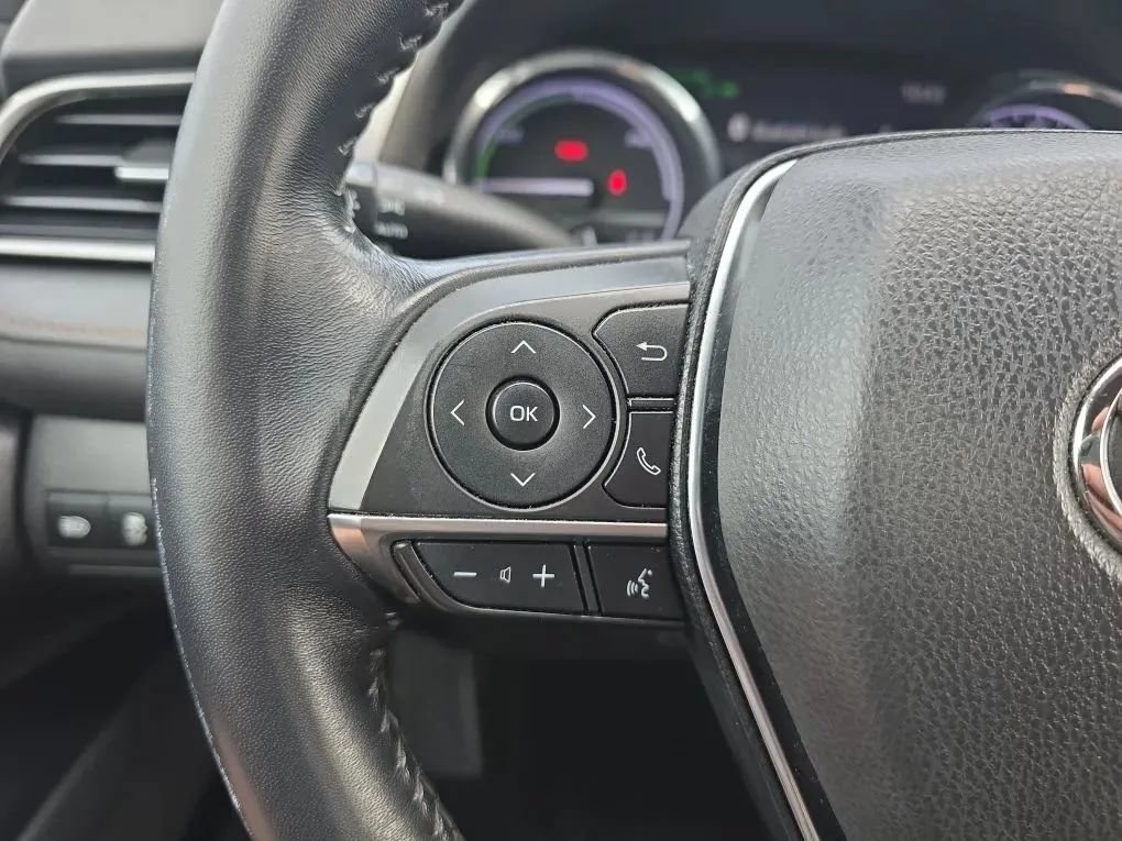 Used 2019 Toyota Camry XLE w/ Driver Assist Package FWD image 19