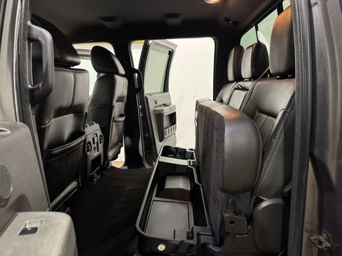 Used 2011 Ford F350 Lariat image 17