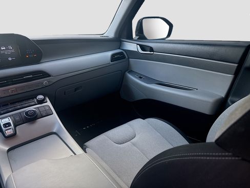 Used 2022 Hyundai Palisade SE FWD image 19