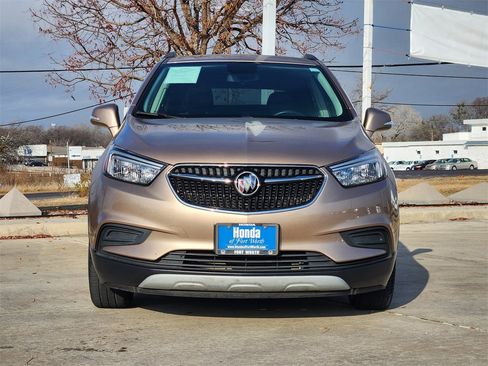 Used 2018 Buick Encore Preferred image 2