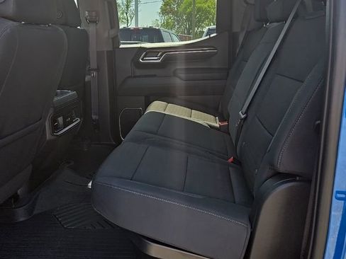 Used 2023 Chevrolet Silverado 1500 LT Trail Boss w/ Convenience Package II image 11