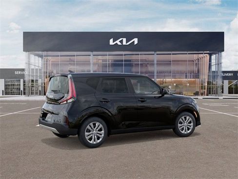 New 2025 Kia Soul LX image 6