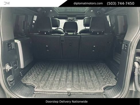 Used 2022 Land Rover Defender 110 V8 AWD/4WD image 45