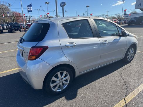 Used 2016 Toyota Yaris LE image 4