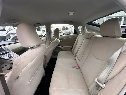 Used 2014 Toyota Prius Two image 12