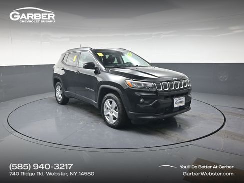 Used 2022 Jeep Compass Latitude w/ Convenience Group image 1