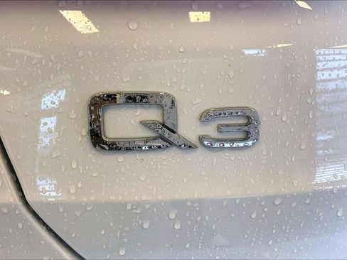 Certified 2024 Audi Q3 2.0T Premium image 10