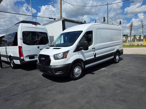 Used 2021 Ford Transit 250 Medium Roof AWD image 30