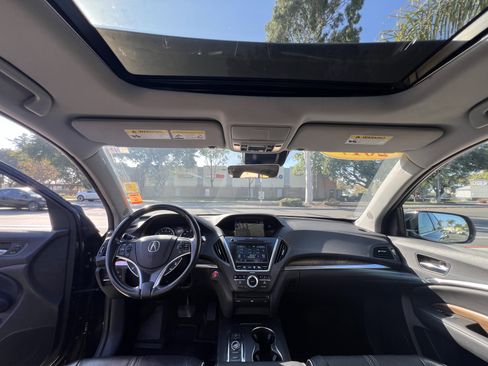 Used 2017 Acura MDX SH-AWD image 18