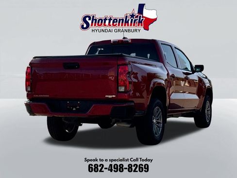 Used 2025 Chevrolet Colorado LT RWD image 6