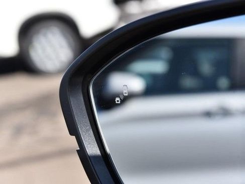 Certified 2024 Nissan Pathfinder SL image 10