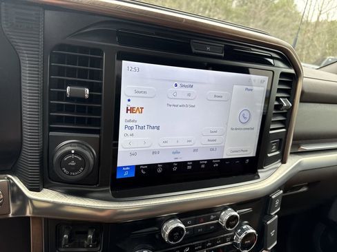 Used 2025 Ford F150 King Ranch image 28