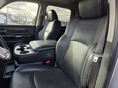 Used 2017 RAM 2500 Laramie w/ Convenience Group image 2