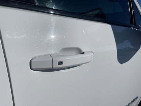 Used 2022 GMC Sierra 2500 AT4 w/ AT4 Premium Plus Package image 11