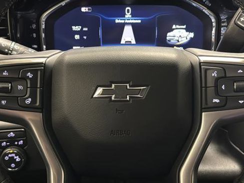 Used 2025 Chevrolet Silverado 1500 LT w/ Work Truck Package AWD/4WD image 14