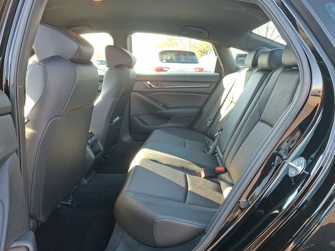 Used 2022 Honda Accord Sport image 10