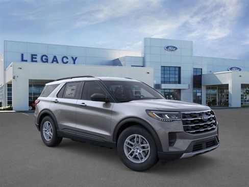 New 2026 Ford Explorer Active image 7
