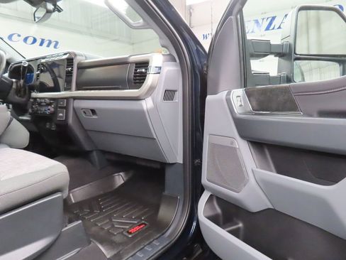 Used 2024 Ford F250 XLT w/ Black Appearance Package AWD/4WD image 34