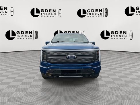 Used 2022 Ford F150 Lightning Lariat image 3
