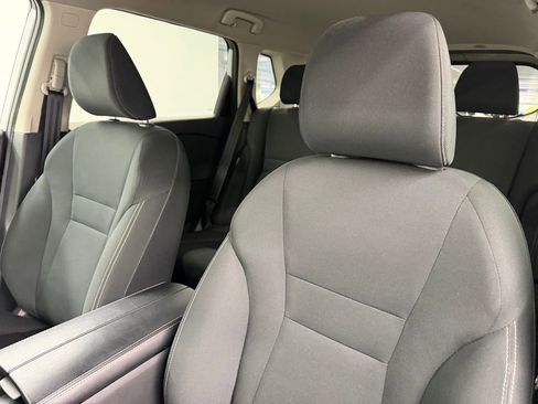 Used 2024 Nissan Rogue S FWD image 23