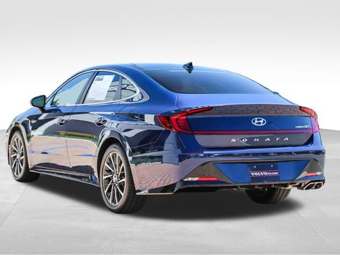 Used 2021 Hyundai Sonata Limited w/ Cargo Package FWD image 4