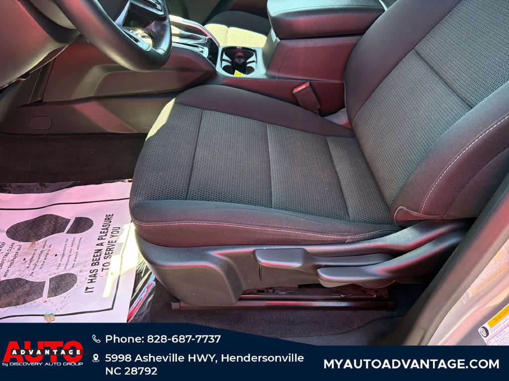Used 2023 Chevrolet Colorado LT w/ LT Convenience Package RWD image 12