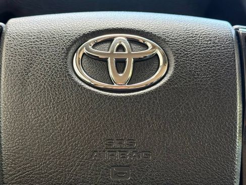 Used 2023 Toyota 4Runner TRD Off-Road Premium AWD/4WD image 21