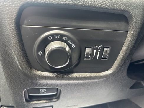Used 2021 Jeep Grand Cherokee L Laredo AWD/4WD image 18