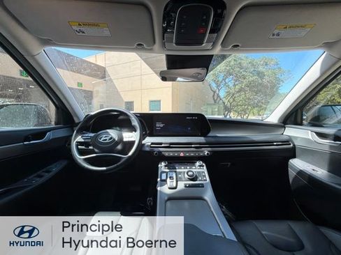 Used 2024 Hyundai Palisade SEL FWD image 11