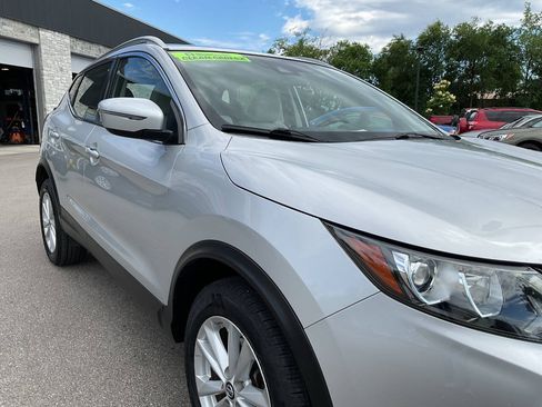 Used 2019 Nissan Rogue Sport SV AWD/4WD image 11