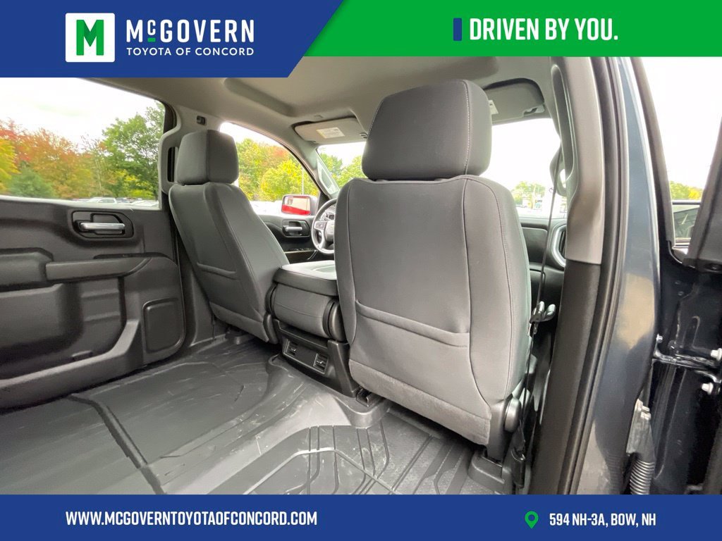 Used 2020 Chevrolet Silverado 1500 LT w/ LT Value Package AWD/4WD image 25