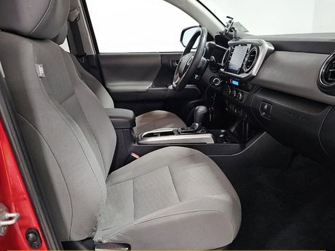 Used 2022 Toyota Tacoma SR5 image 7