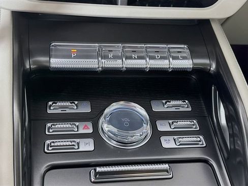 New 2026 Lincoln Nautilus Reserve w/ Jet Appearance Package AWD/4WD image 18