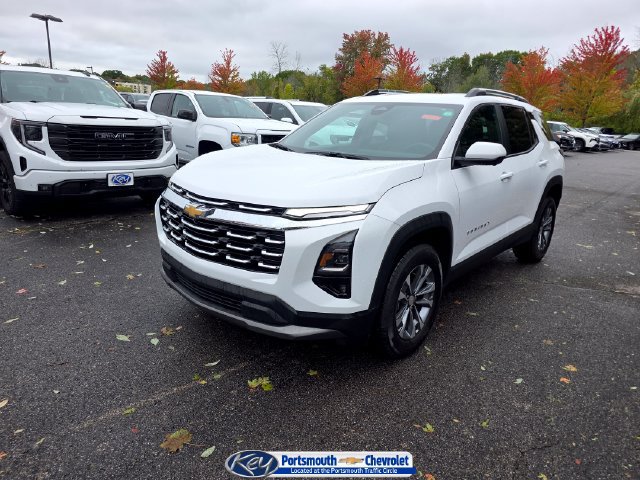 Used 2025 Chevrolet Equinox LT w/ Convenience Package II AWD/4WD image 1