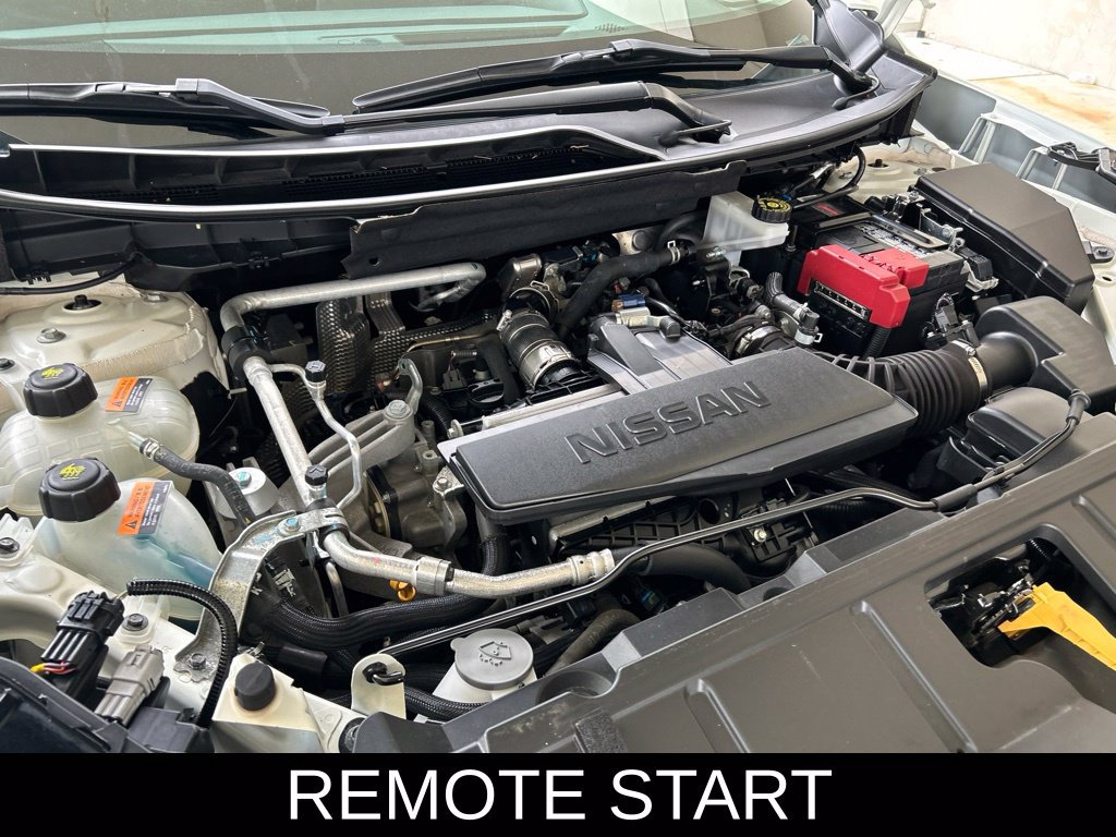 Used 2024 Nissan Rogue S AWD/4WD image 12