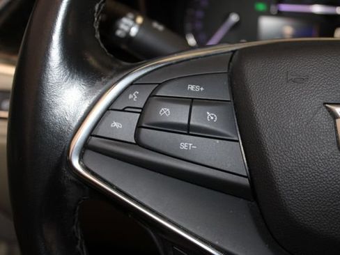 Used 2019 Cadillac XT5 FWD image 14
