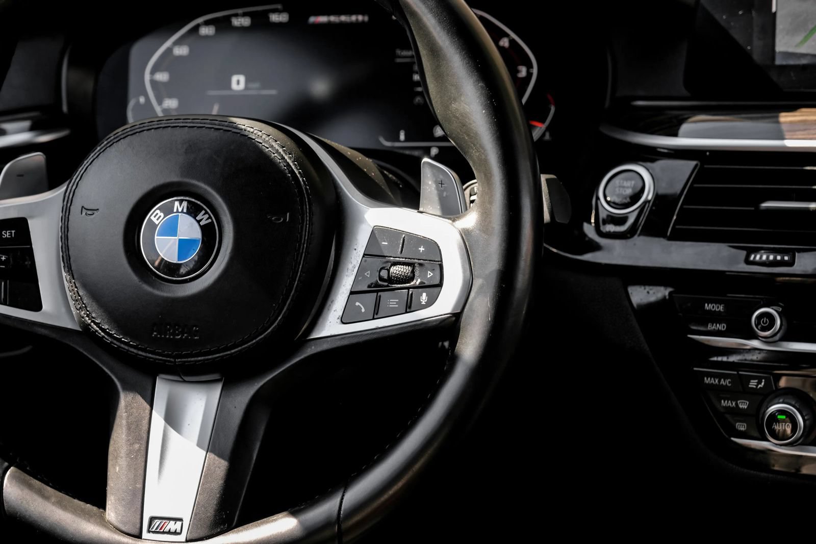 Used 2020 BMW M550i xDrive AWD/4WD image 20