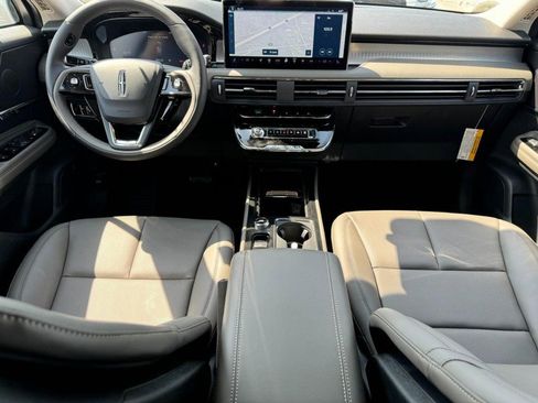 Used 2024 Lincoln Corsair FWD w/ Equipment Group 101A image 12