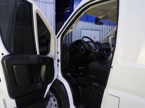Used 2021 RAM ProMaster 2500 FWD image 18
