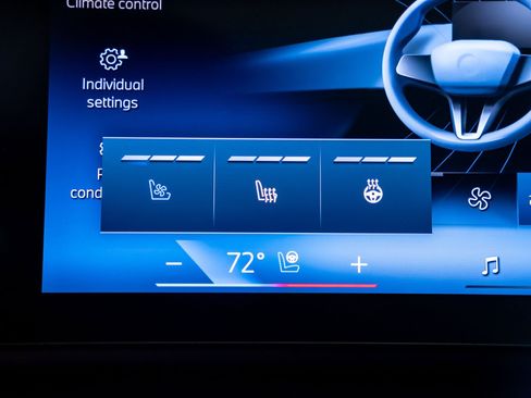 New 2027 BMW 550e xDrive AWD/4WD image 25