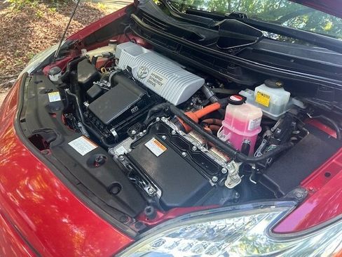 Used 2015 Toyota Prius Two FWD image 25