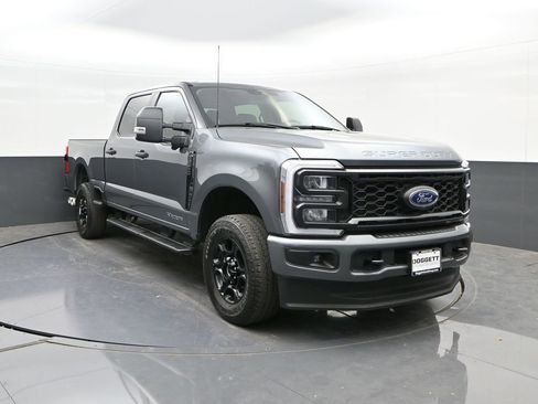 Used 2024 Ford F250 XL w/ STX Appearance Package image 22