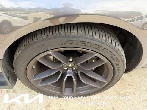 Used 2022 Dodge Challenger R/T Scat Pack RWD image 5