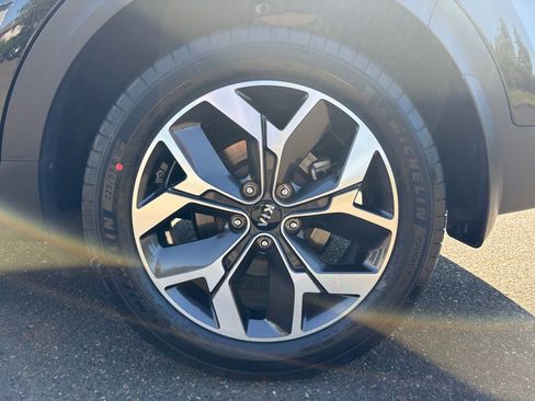 Used 2020 Kia Sportage EX AWD/4WD image 10